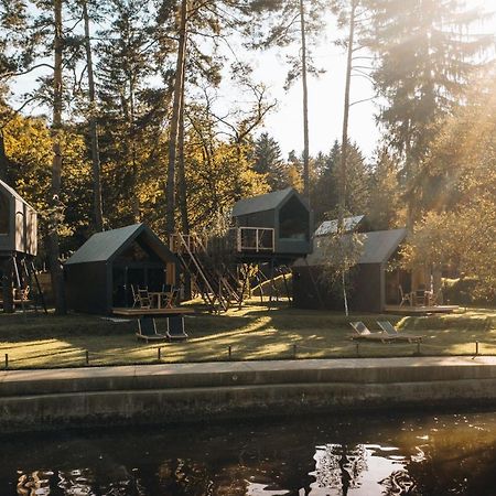 Luxury Glamping Chocolate Village Máribor Exterior foto