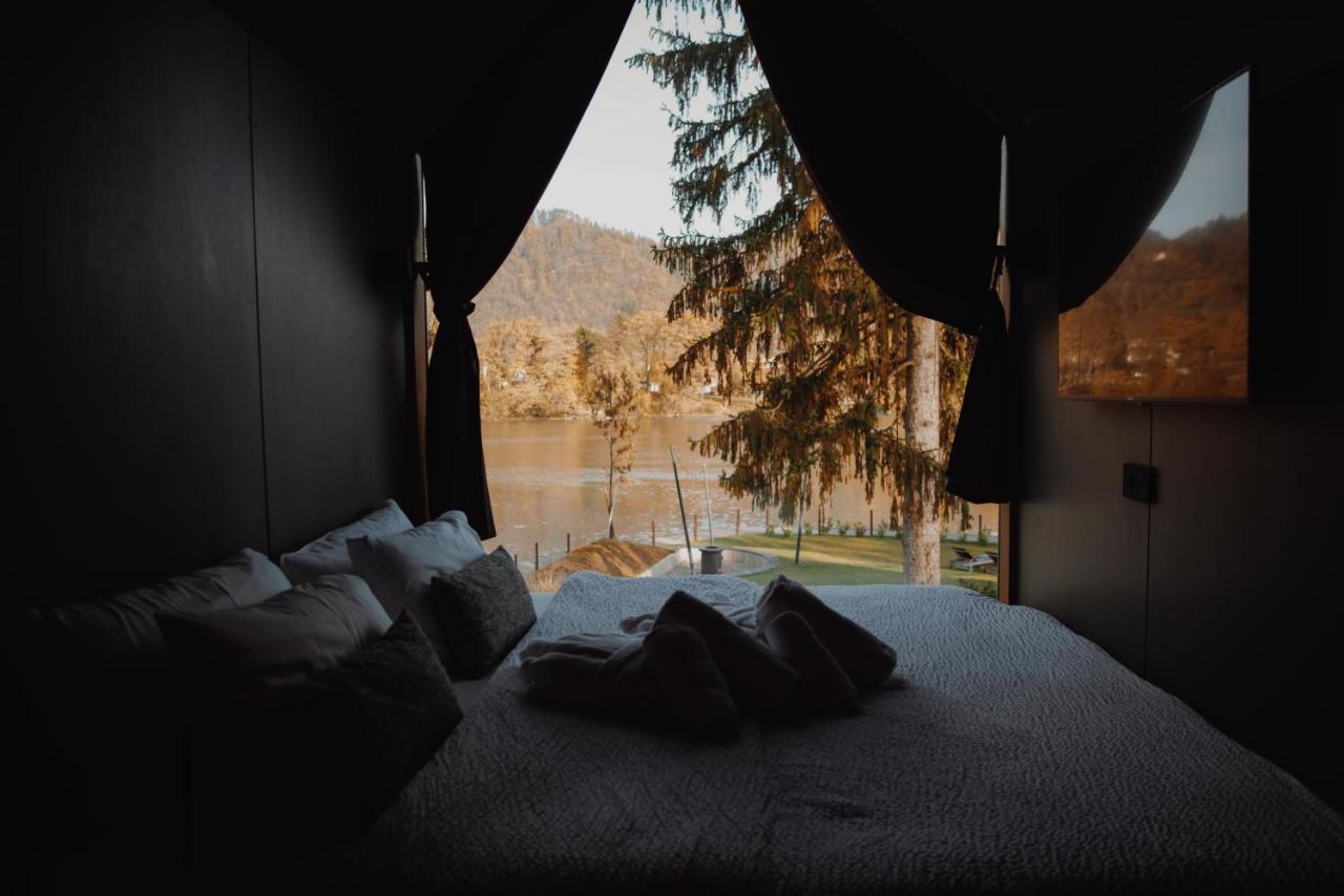 Luxury Glamping Chocolate Village Máribor Exterior foto