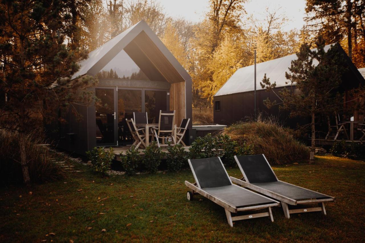 Luxury Glamping Chocolate Village Máribor Exterior foto