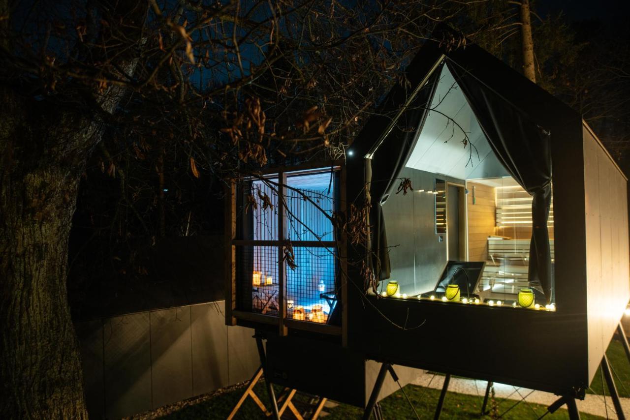 Luxury Glamping Chocolate Village Máribor Exterior foto